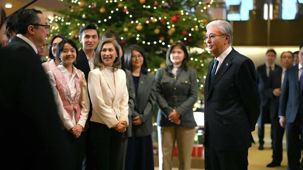 Тоқаев Жапонияда тұрып жатқан қазақстандықтармен кездесті - Sputnik Қазақстан