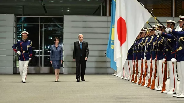 Касым-Жомарт Токаев встретился с премьер-министром Японии Санаэ Такаичи в Токио - Sputnik Казахстан