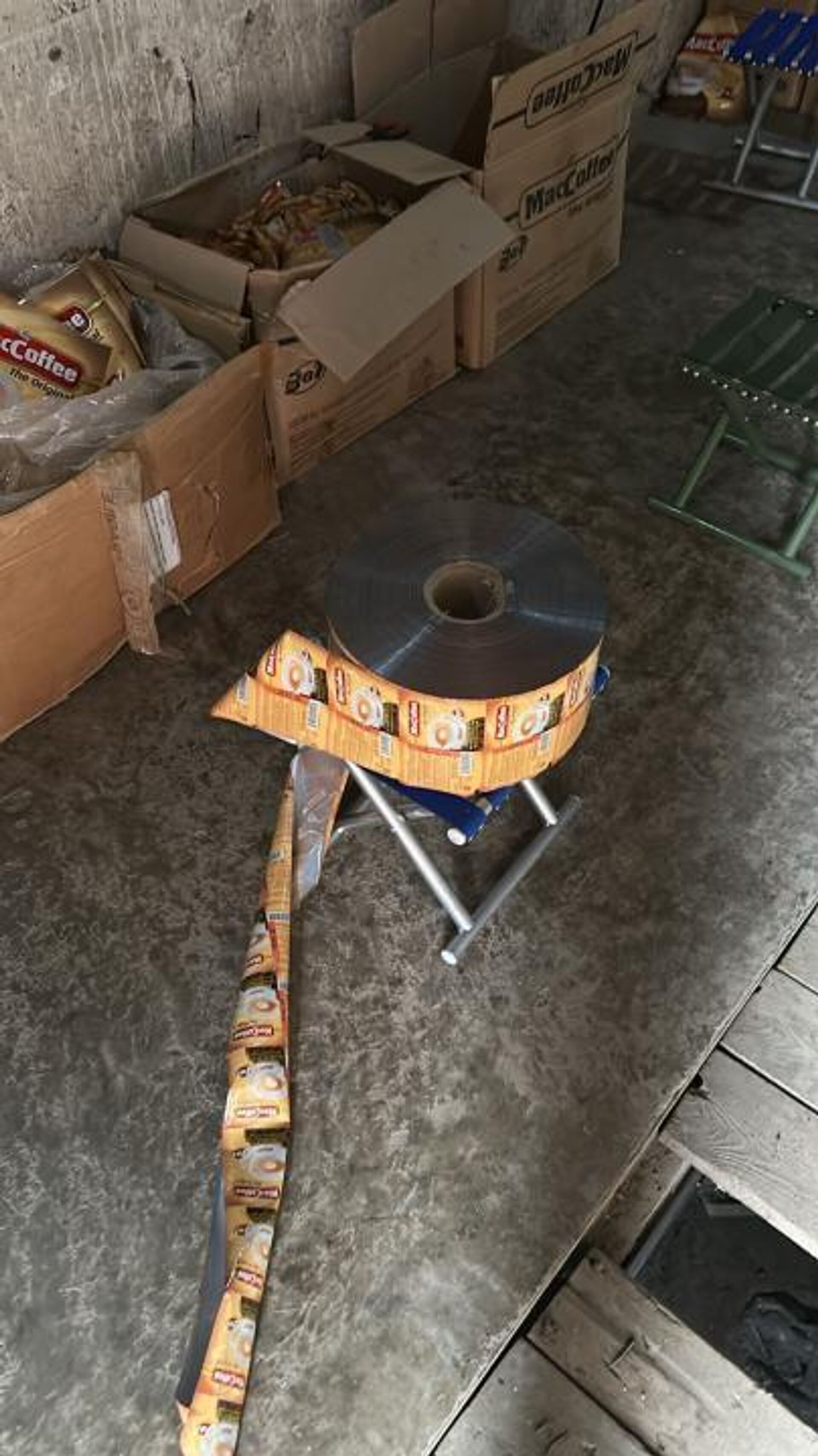 Шымкентте қаптамадағы кофені гаражда дайындаған заңсыз цех анықталды - Sputnik Қазақстан, 1920, 18.12.2025