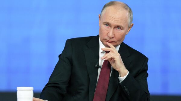 Итоги года с Владимиром Путиным - онлайн-трансляция   - Sputnik Казахстан