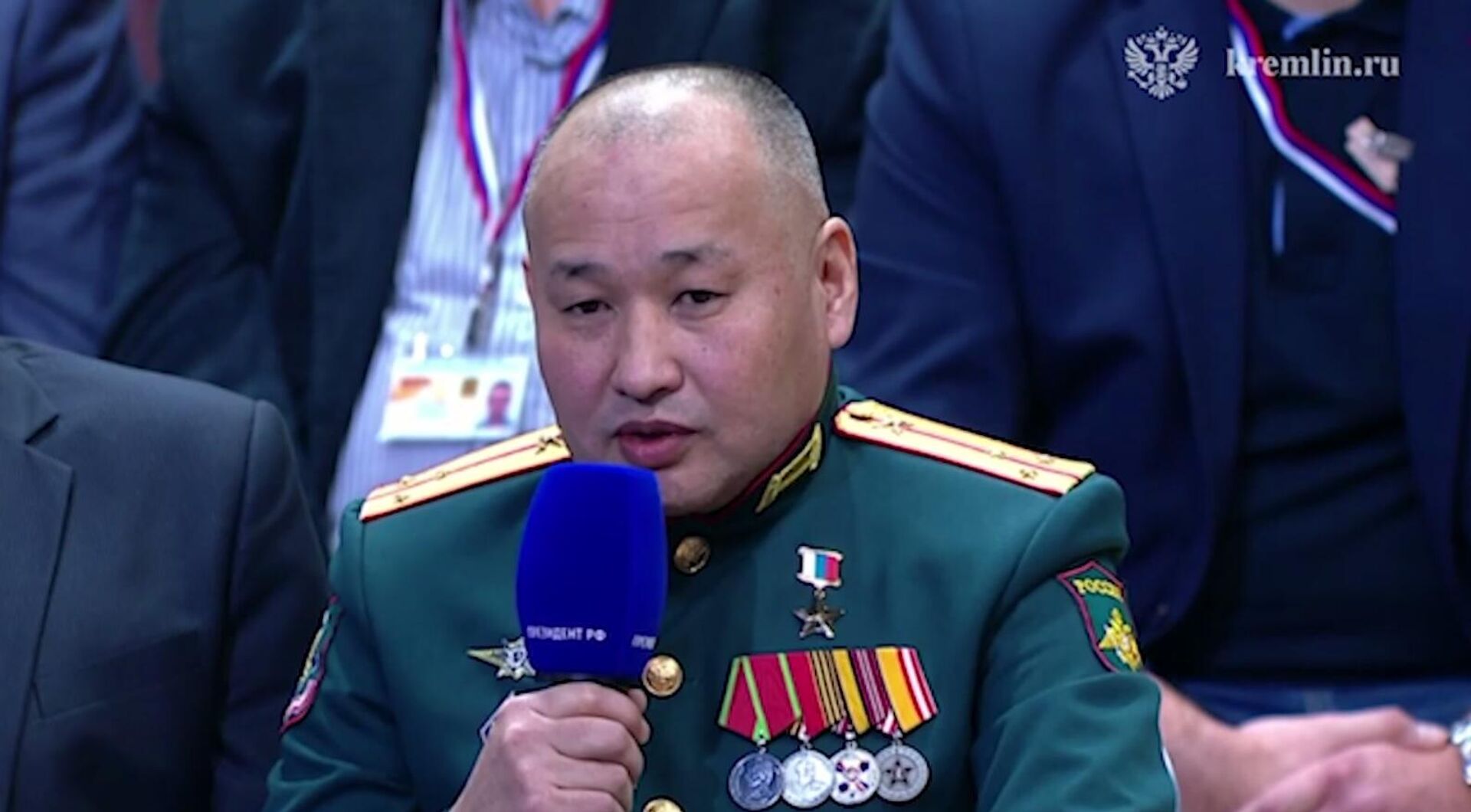 Командир штурмовой роты, Герой России старший лейтенант Наран Очир-Горяев - Sputnik Казахстан, 1920, 19.12.2025