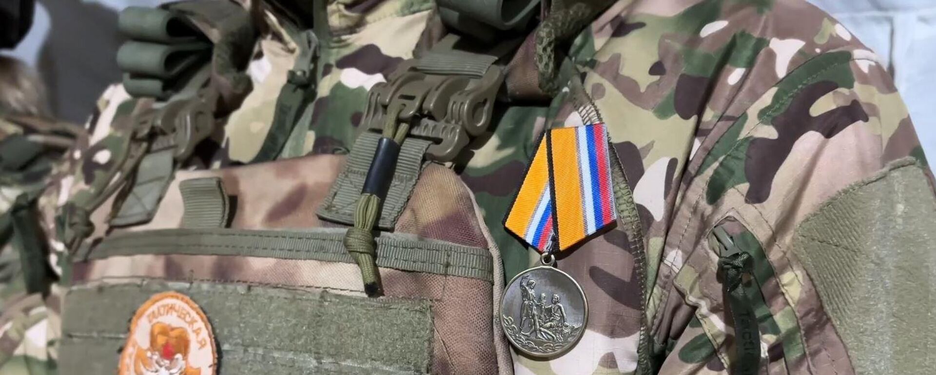 Добровольцы отряда БАРС-33 группировки войск Днепр награждены медалями Воин-доброволец в Херсонской области - Sputnik Казахстан, 1920, 20.12.2025