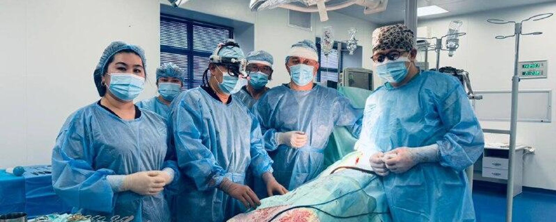 Шымкент қаласында алғашқы рет сирек кездесетін күрделі ота сәтті жасалды - Sputnik Қазақстан, 1920, 20.12.2025