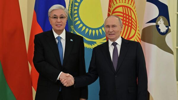 Касым-Жомарт Токаев и Владимир Путин - Sputnik Казахстан