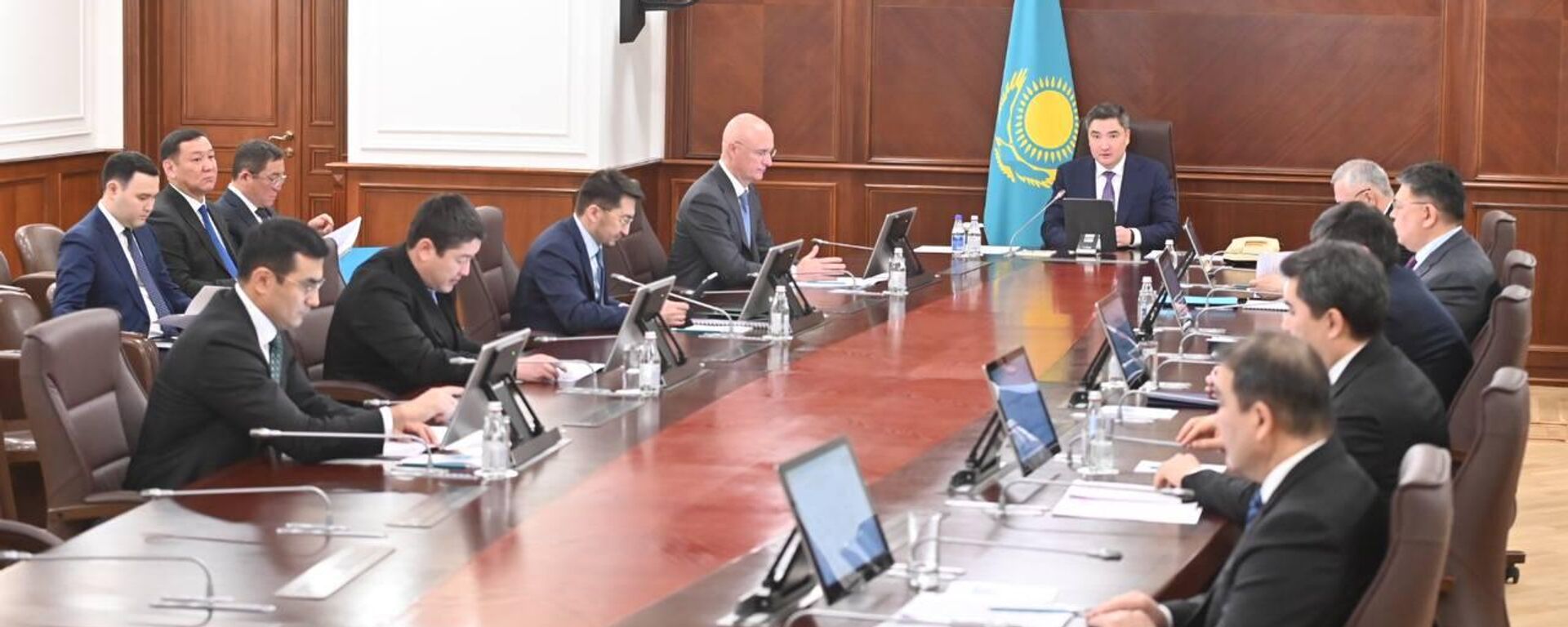 8 проценттік кредиттер беріледі-үкімет жаңа бағдарламаны бекітті  - Sputnik Қазақстан, 1920, 23.12.2025