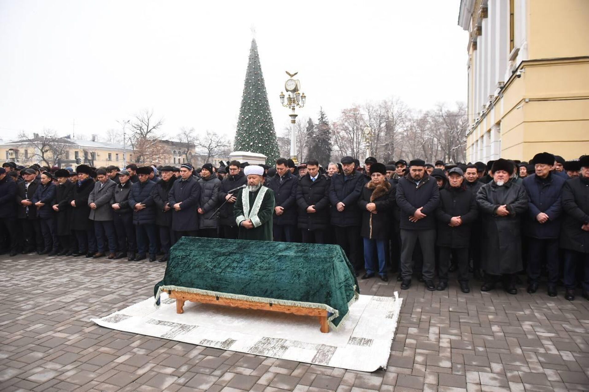 Прощание с Асанали Ашимовым - Sputnik Қазақстан, 1920, 23.12.2025