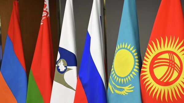 Чего ожидать от председательства Казахстана в ЕАЭС в 2026 году – видеомост - Sputnik Казахстан