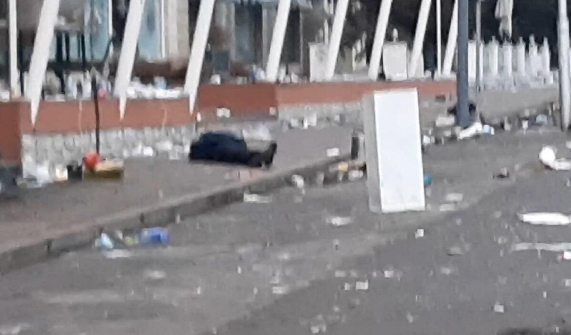 Вид с пересечения Назарбаева-Сатпаева в сторону проспекта Достык, 7 января 2022 года - Sputnik Қазақстан, 1920, 29.12.2025