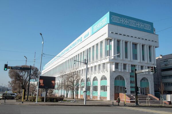 В здании  площадь Республики, 13 после ремонта вновь  будут располагаться телеканалы и радиостанции, а также другие арендаторы - Sputnik Казахстан