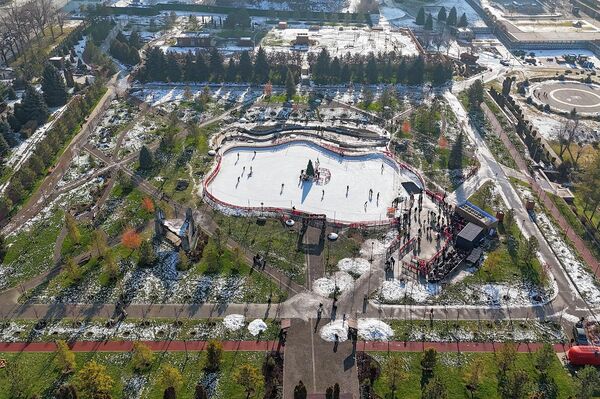 Парк на месте алматинской резиденции президента был открыт в конце октября 2025 года. Событие было приурочено ко Дню Республики - Sputnik Казахстан