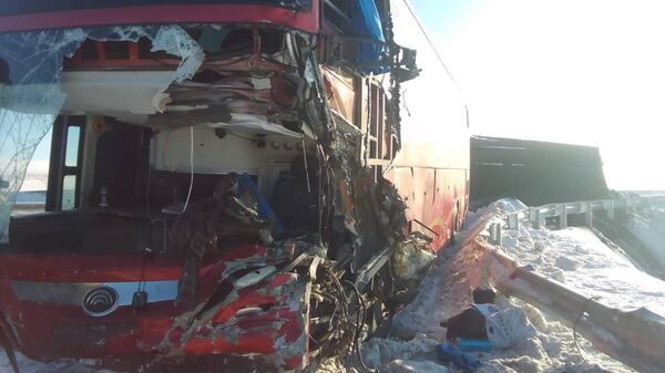 ДТП с участием автобуса и грузовика в Абайской области  - Sputnik Казахстан