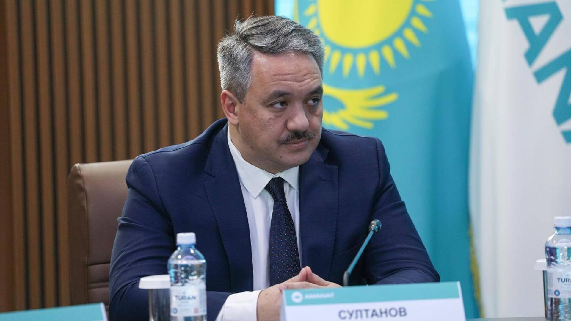 Руслан Султанов - президент Ассоциации производителей фармацевтической и медицинской продукции ФарМедИндустрия Казахстана  - Sputnik Казахстан, 1920, 25.12.2025