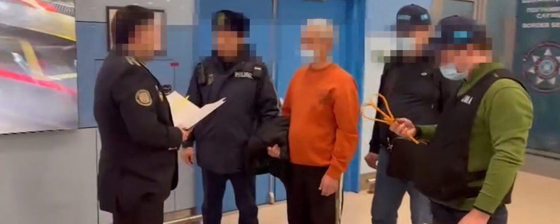 В Казахстан из Грузии экстрадировали подозреваемого в причинении ущерба государству - Sputnik Казахстан, 1920, 27.12.2025