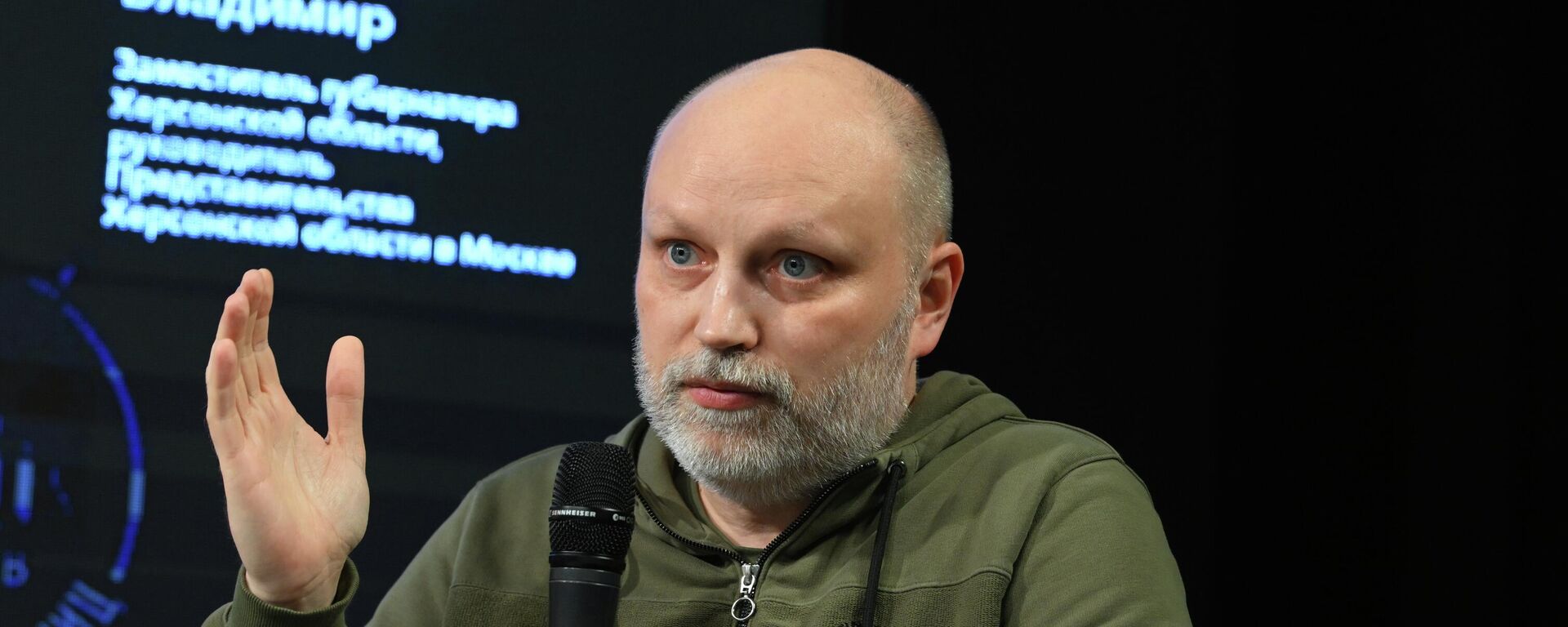 Председатель комиссии Общественной палаты РФ Владимир Рогов - Sputnik Казахстан, 1920, 28.12.2025