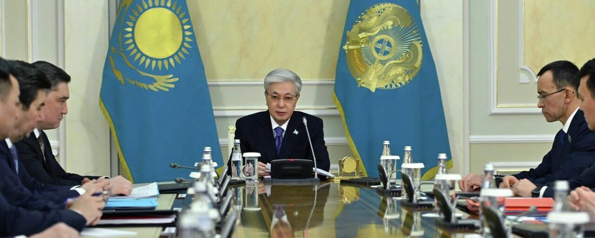Под председательством Касым-Жомарта Токаева состоялось заседание Совета Безопасности Республики Казахстан по вопросам устойчивости национальной энергетической системы - Sputnik Казахстан, 1920, 29.12.2025