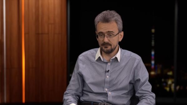 Геостратег Школьников: фундамент для будущего, фрагментация мира и новые цели России - Sputnik Казахстан