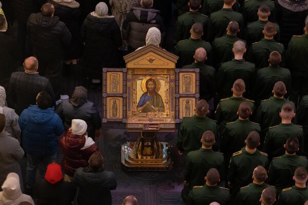 В Главном храме ВС РФ состоялось праздничное Рождественское богослужение В Главном храме ВС РФ состоялось праздничное Рождественское богослужение - Sputnik Казахстан