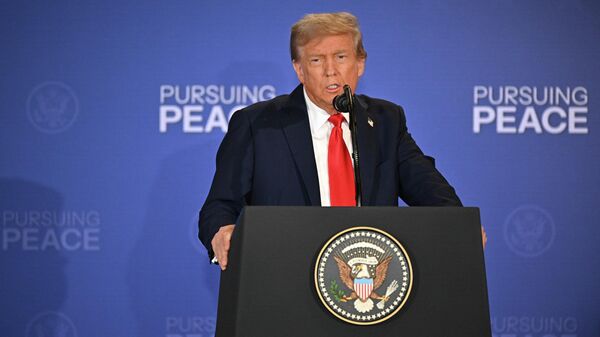 Президент США Дональд Трамп  - Sputnik Қазақстан