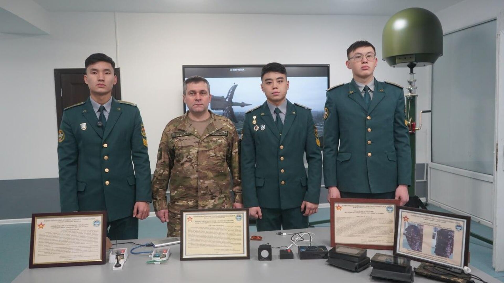 Курсанты военного вуза Минобороны создают прототипы для решения практических задач армии - Sputnik Казахстан, 1920, 07.01.2026