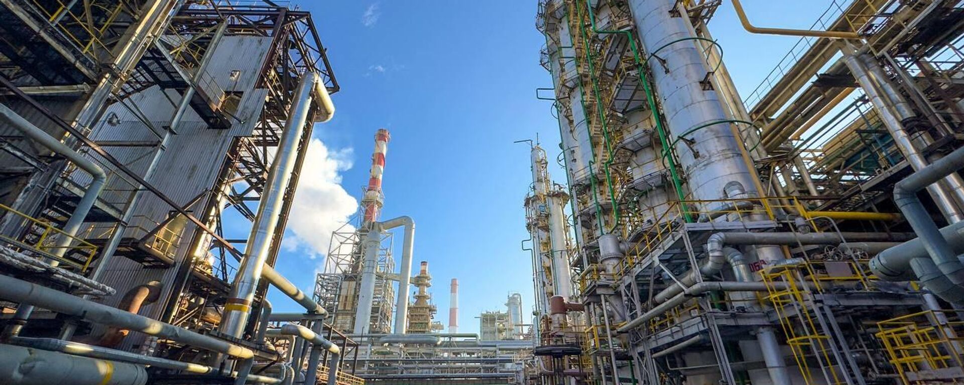 Шымкентский НПЗ Шымкентский НПЗ - Sputnik Қазақстан, 1920, 03.03.2026