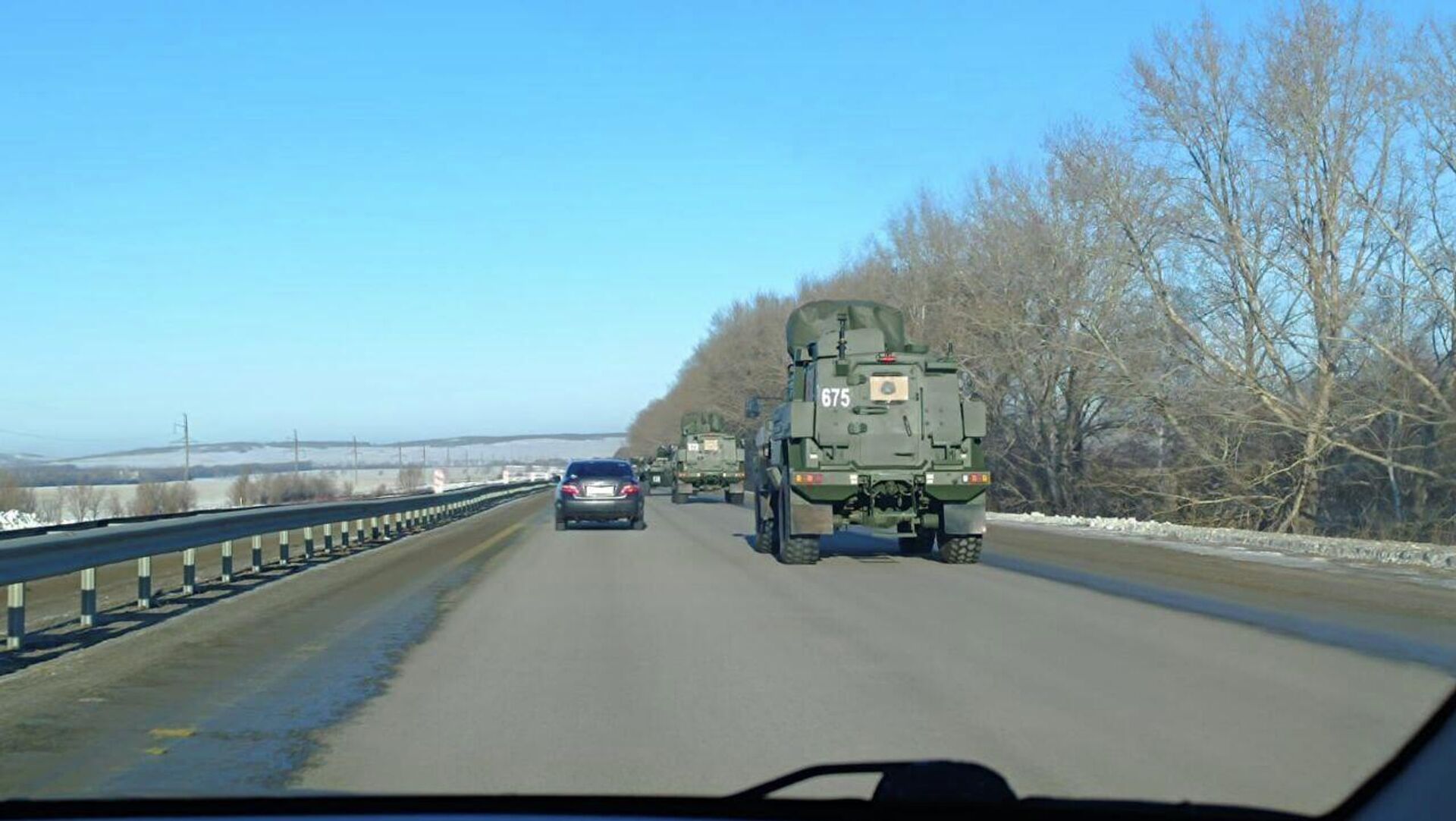 Военная техника на автодороге в Акмолинской области - Sputnik Казахстан, 1920, 10.01.2026