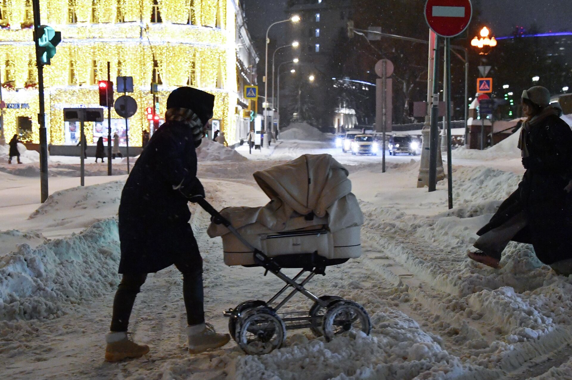 Пешеходный переход в Москве - Sputnik Казахстан, 1920, 10.01.2026