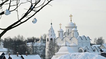 Вид на Свято-Покровский женский монастырь в Суздале