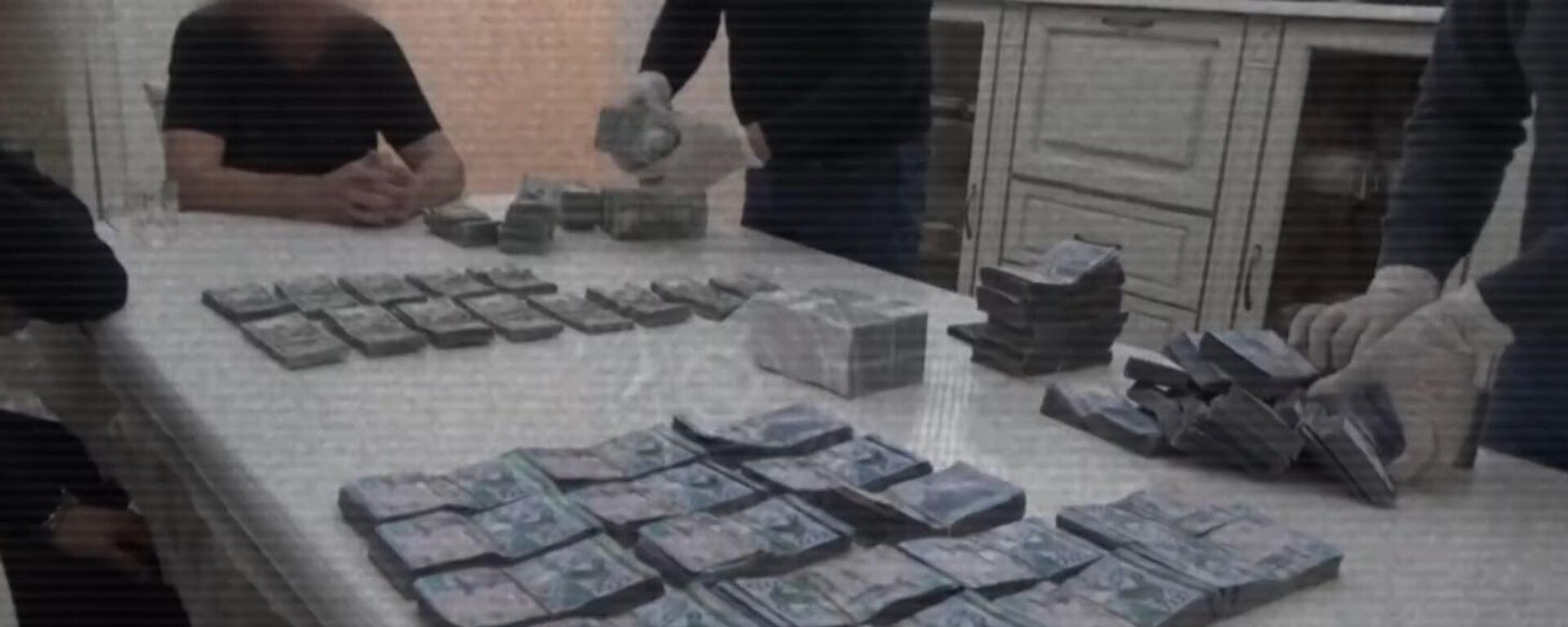 КНБ пресек канал незаконного импорта товаров через государственную границу Казахстана - Sputnik Казахстан, 1920, 12.01.2026