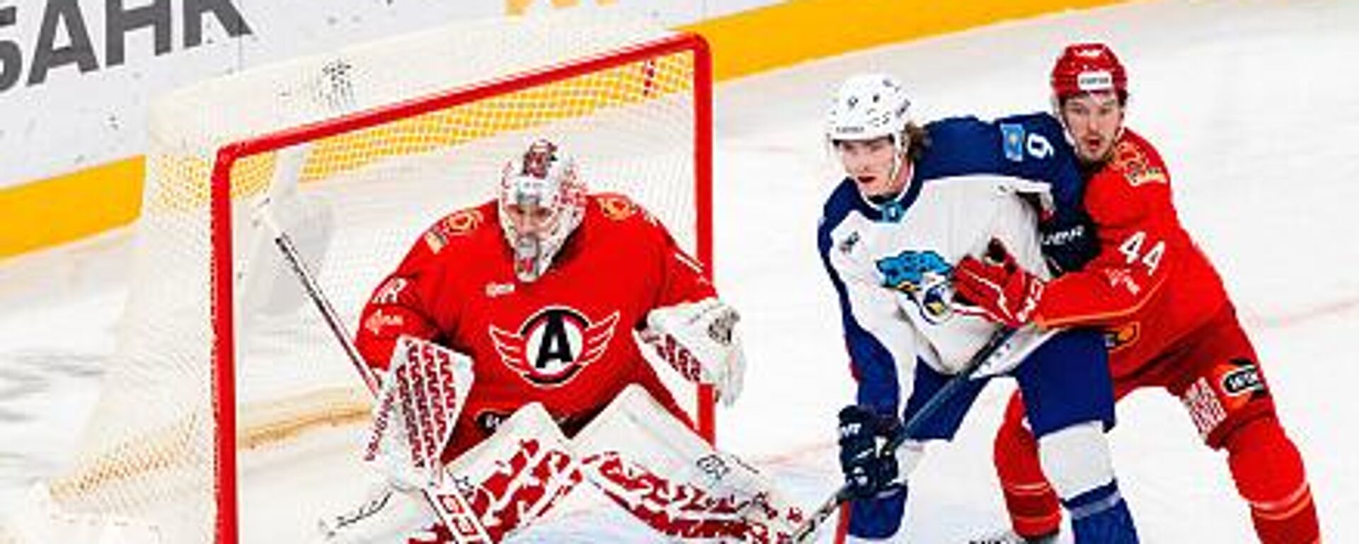 Матч между ХК Барыс и ХК Автомобилист - Sputnik Казахстан, 1920, 13.01.2026