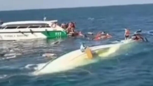 Суда столкнулись в море близ города Пхукет в Таиланде - Sputnik Қазақстан