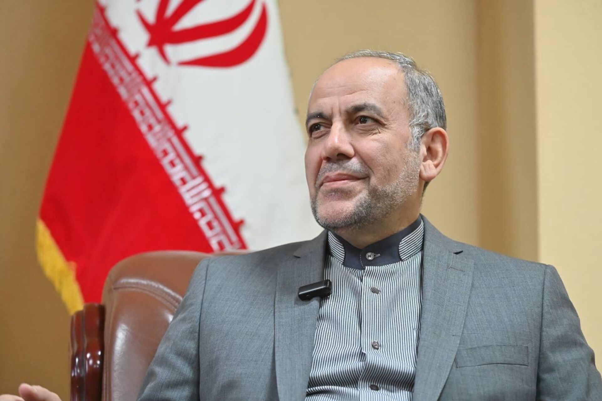 Пресс-конференция посла Ирана в Казахстане Али Акбара Джоукари - Sputnik Казахстан, 1920, 14.01.2026