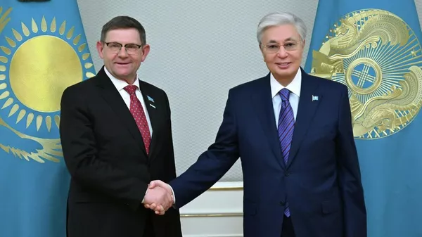 Касым-Жомарт Токаев принял председателя Ассоциации русских, славянских и казачьих организаций Сергея Пономарева  - Sputnik Казахстан