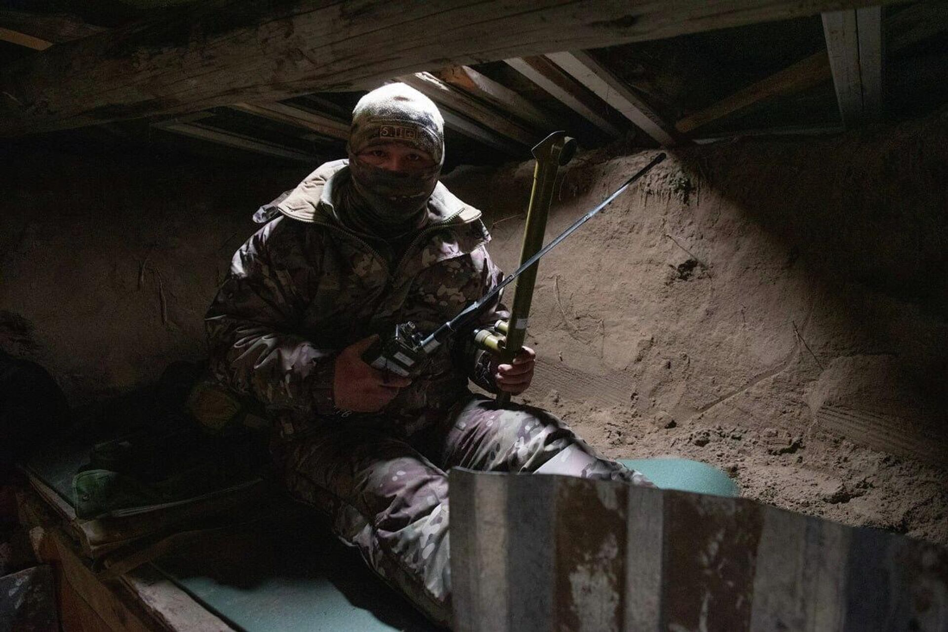 Полевой выход разведывательных подразделений десантно-штурмовых войск Полевой выход разведывательных подразделений десантно-штурмовых войск - Sputnik Казахстан, 1920, 15.01.2026