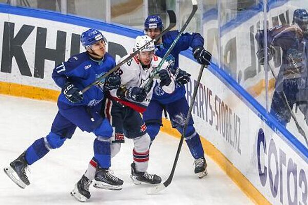 Матч между ХК Барыс и ХК Нефтехимик  - Sputnik Казахстан