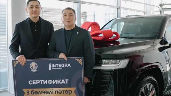 Бокстан ҚР еңбек сіңірген жаттықтырушысы Қайрат Сәтжановқа құрмет көрсетілді - Sputnik Қазақстан