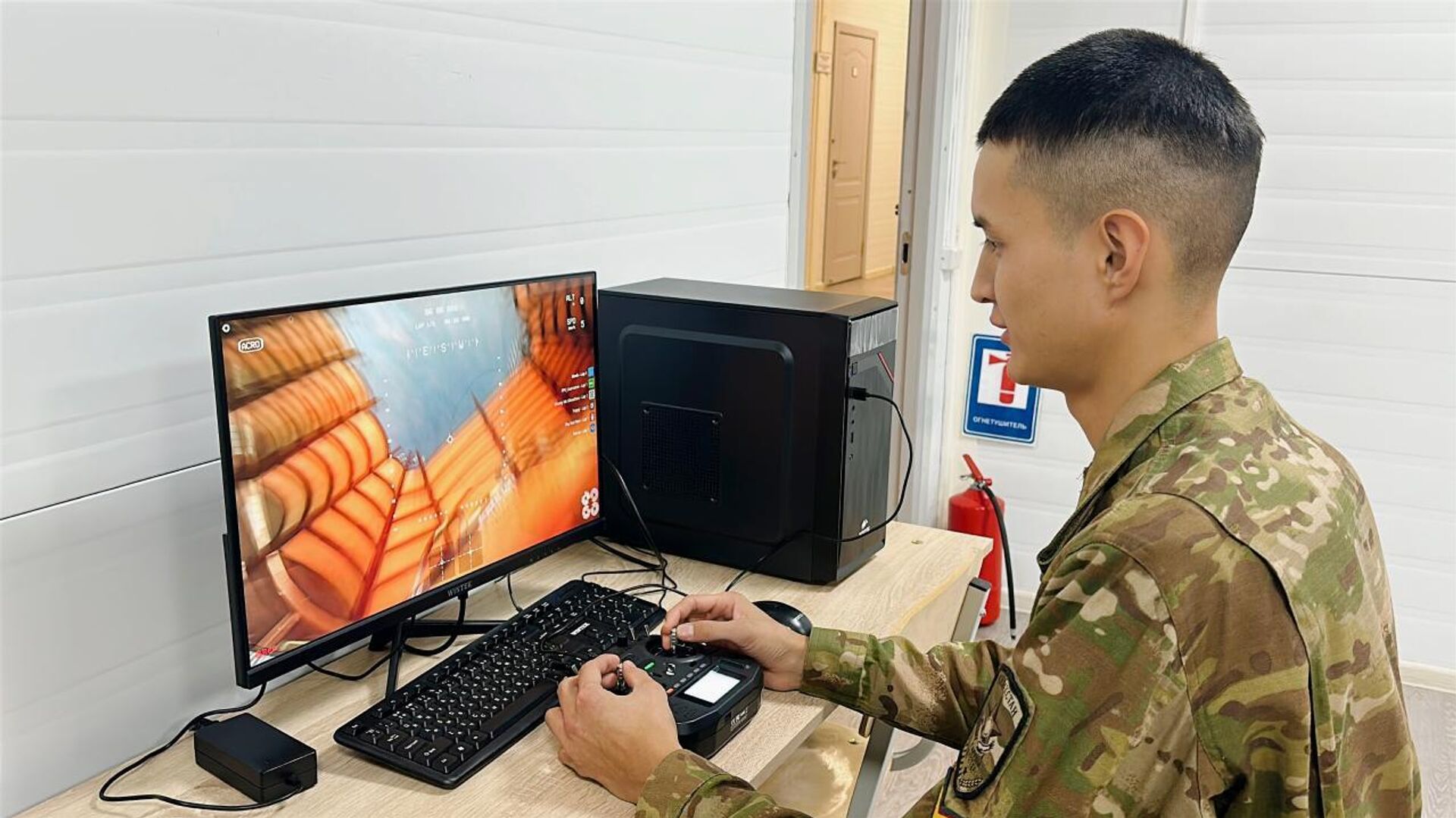 В военном вузе Минобороны создали школу подготовки специалистов БПЛА - Sputnik Казахстан, 1920, 17.01.2026