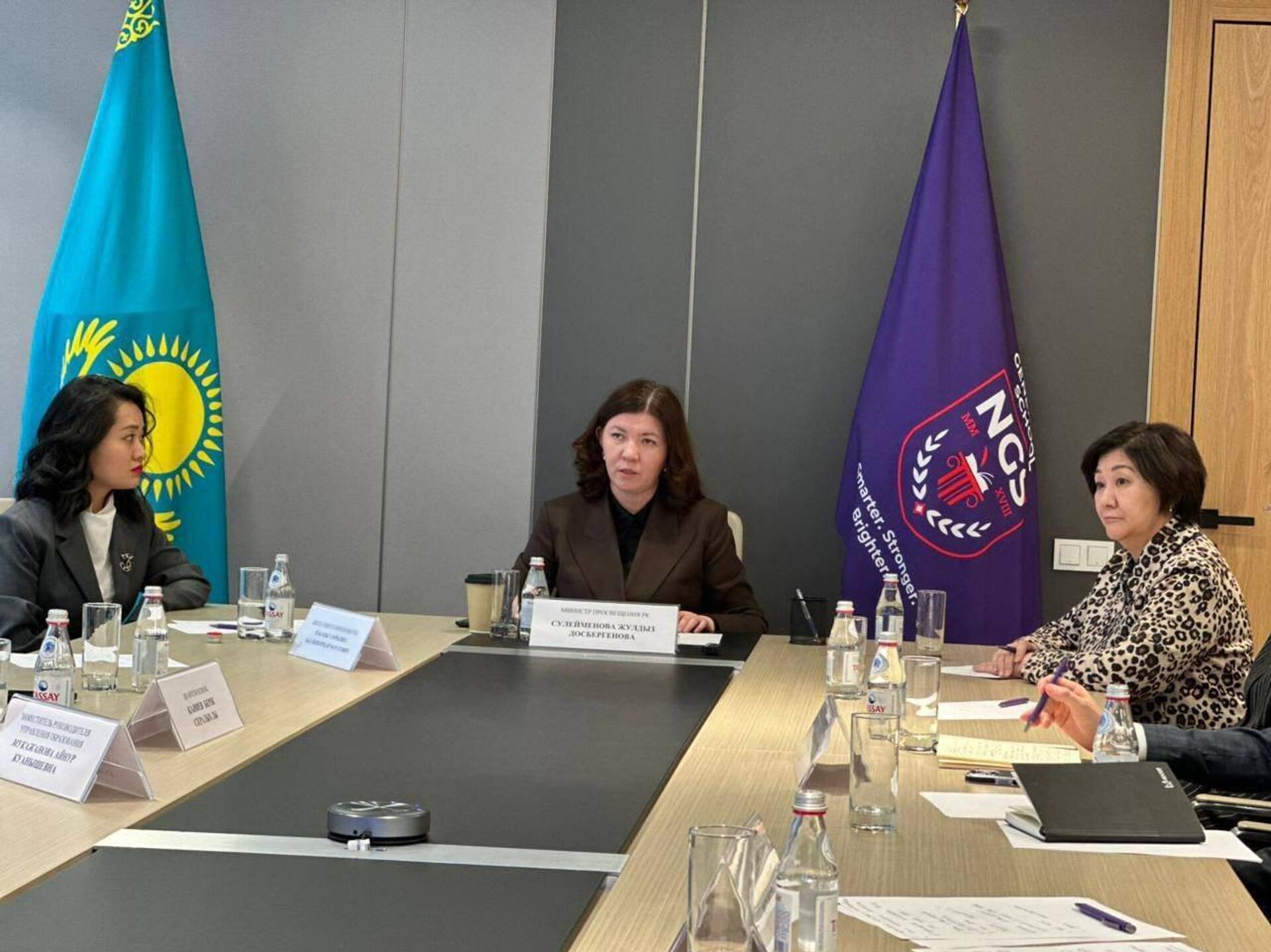 Встреча министра просвещения РК Жулдыз Сулейменовой с учредителями и директорами частных школ Алматы - Sputnik Казахстан, 1920, 17.01.2026