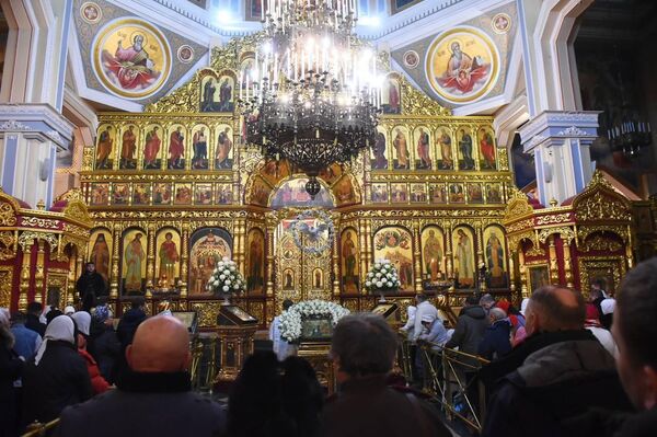 Праздничная крещенская служба в Алматы  
 - Sputnik Казахстан