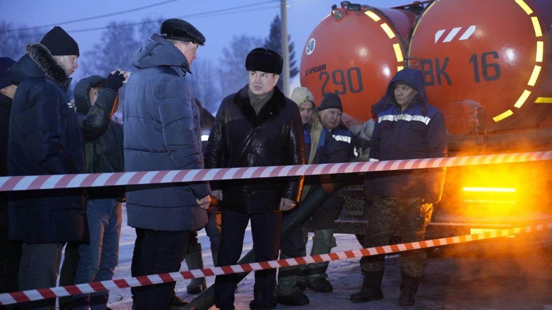 В Усть-Каменогорске полностью восстановлены аварийные участки водопровода - Sputnik Казахстан, 1920, 20.01.2026