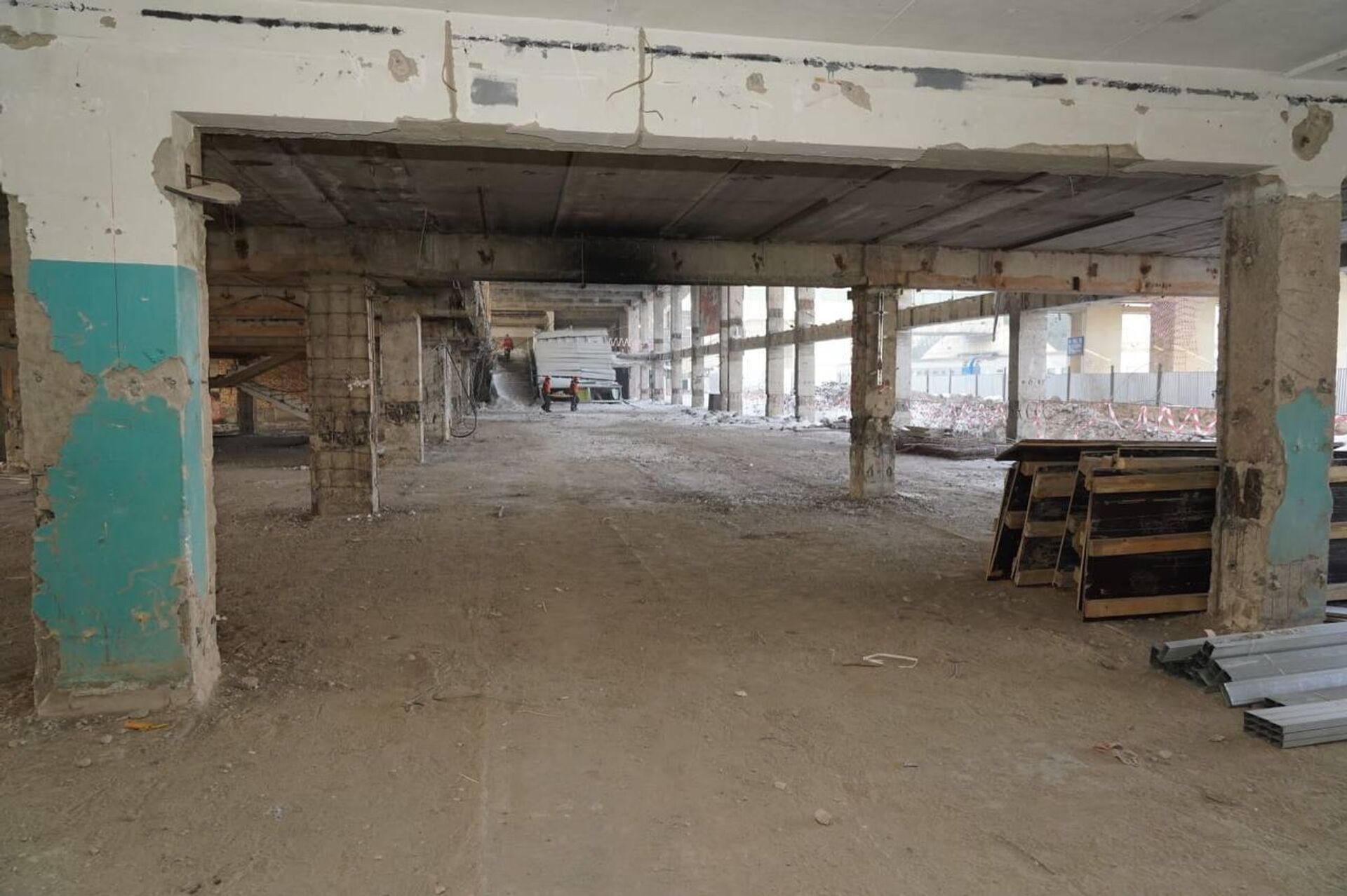 Реконструкцию новой части вокзала Астана-1 планируется завершить до конца октября - Sputnik Казахстан, 1920, 20.01.2026