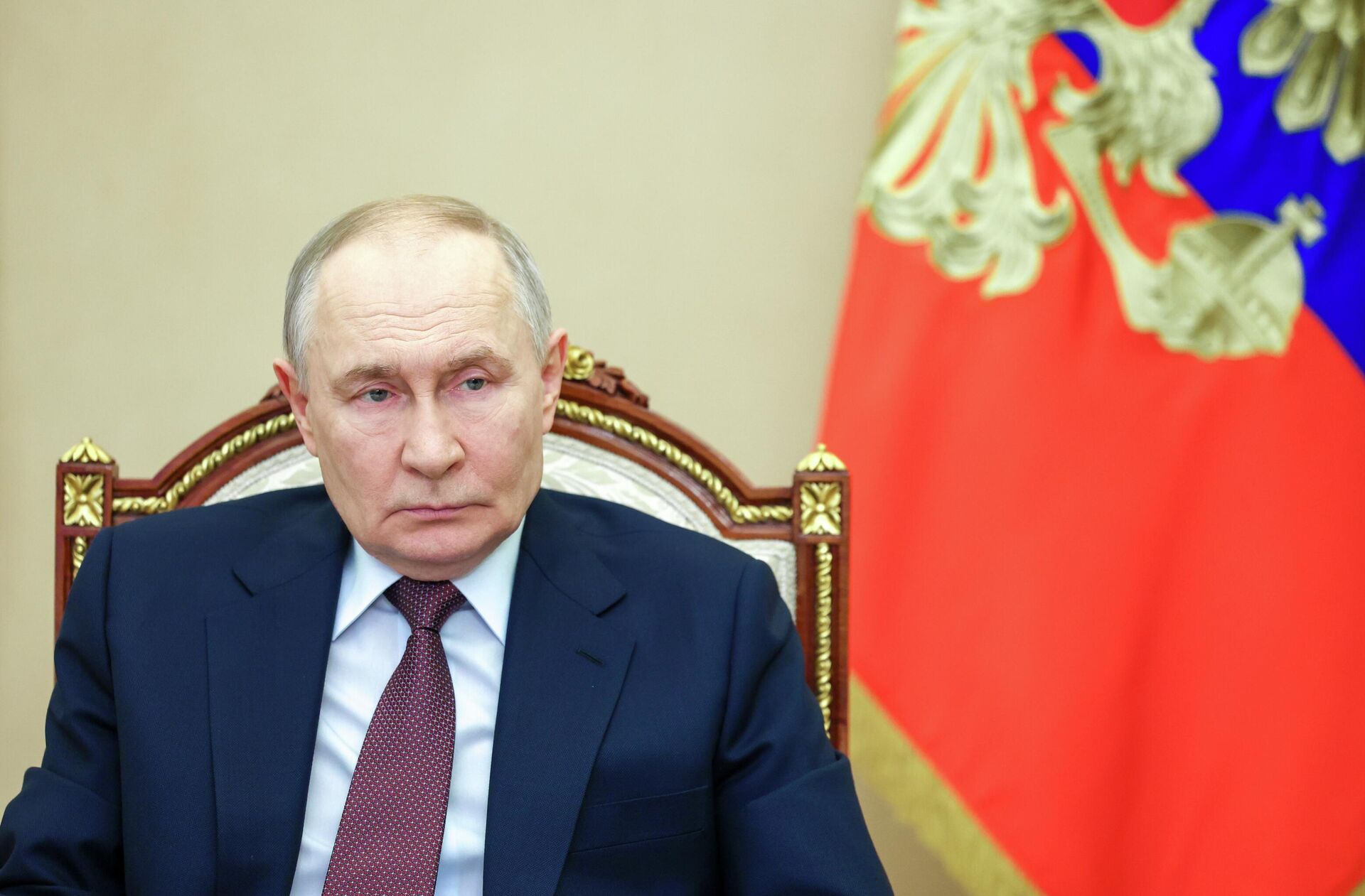 Президент Владимир Путин провел совещание с членами правительства РФ - Sputnik Казахстан, 1920, 22.01.2026