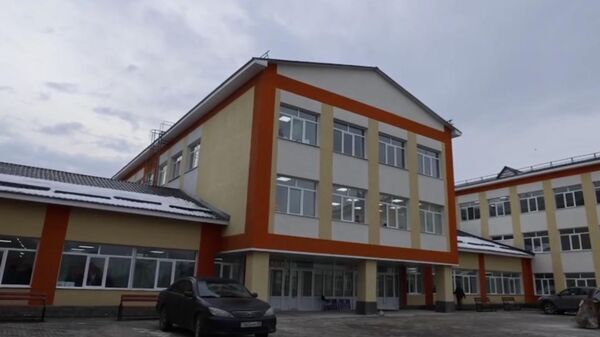 Средняя школа имени К.Сатбаева в Каскелене - Sputnik Казахстан