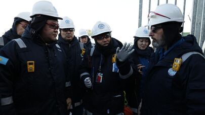  Вице-министр энергетики Казахстана Кайырхан Туткышбаев на месторождении Тенгиз
