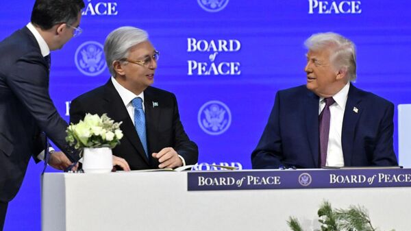 О чем говорили Токаев с Трампом на церемонии Совета мира в Давосе - Sputnik Казахстан