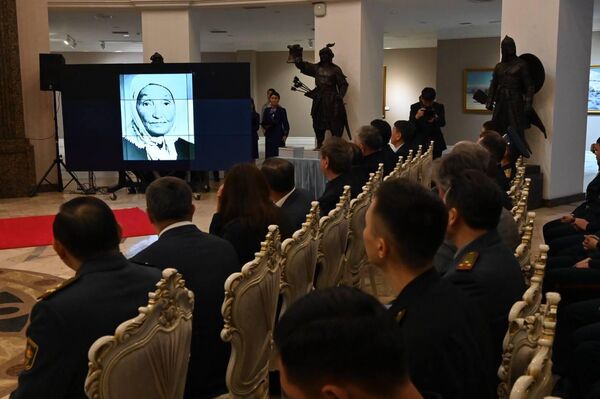 Презентация энциклопедического сборника Алия Молдагулова. Бессмертный подвиг в Астане - Sputnik Казахстан