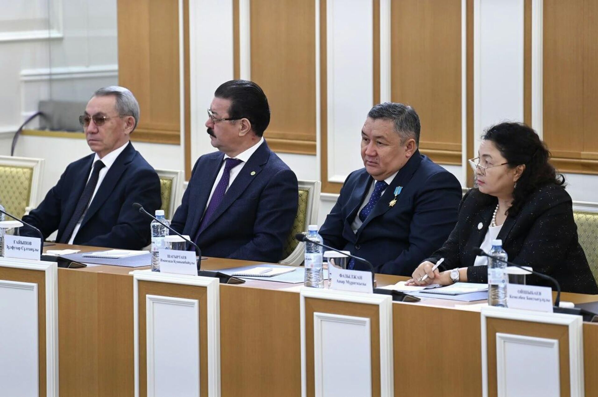 Конституционная комиссия обсуждает сводные предложения по реформе на втором заседании - Sputnik Казахстан, 1920, 26.01.2026