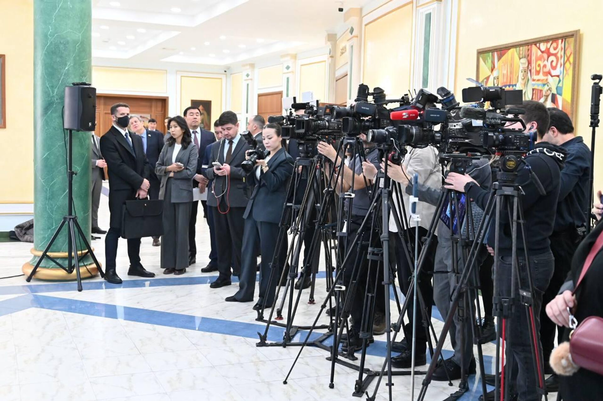 Министр иностранных дел государства Израиль Гидеон Саар прибыл с официальным визитом в Астану Министр иностранных дел государства Израиль Гидеон Саар прибыл с официальным визитом в Астану - Sputnik Казахстан, 1920, 27.01.2026