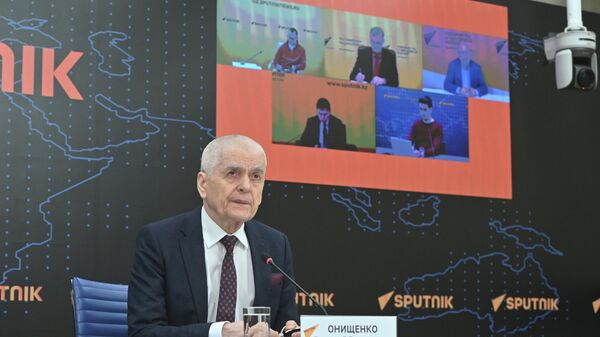 Видеомост Биобезопасность стран ЕАЭС с участием Геннадия Онищенко  - Sputnik Казахстан