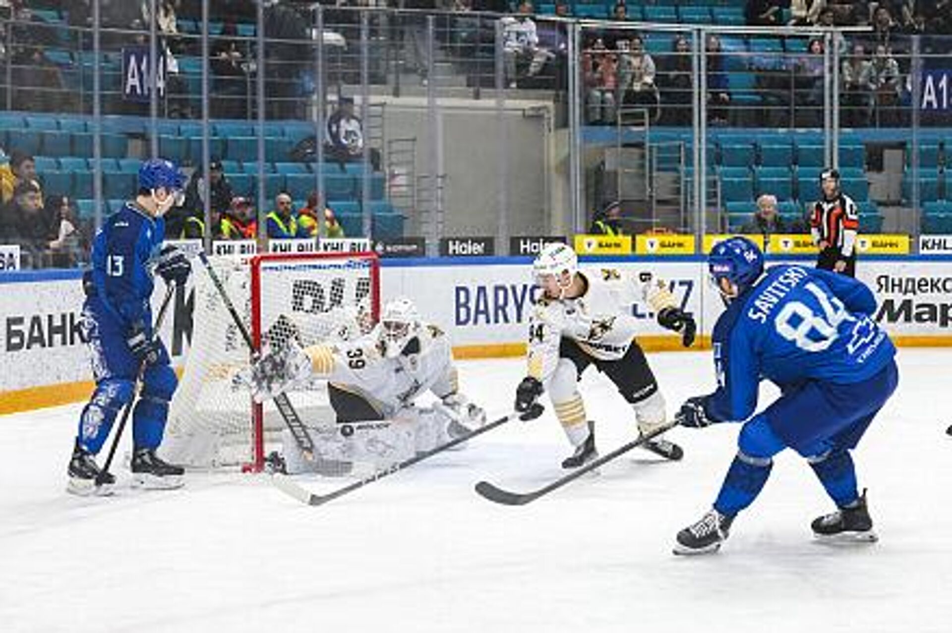 Матч между ХК Барыс и ХК Адмирал - Sputnik Казахстан, 1920, 29.01.2026