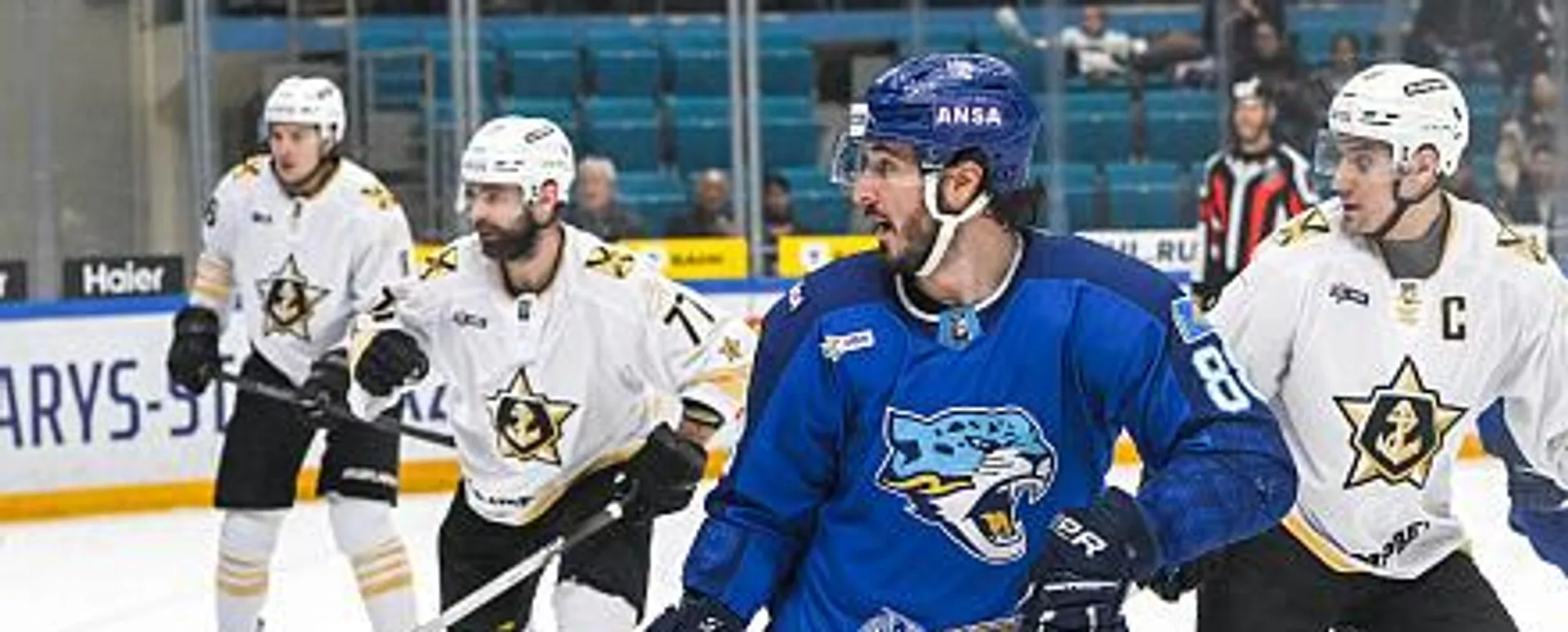 Матч между ХК Барыс и ХК Адмирал - Sputnik Казахстан, 1920, 29.01.2026